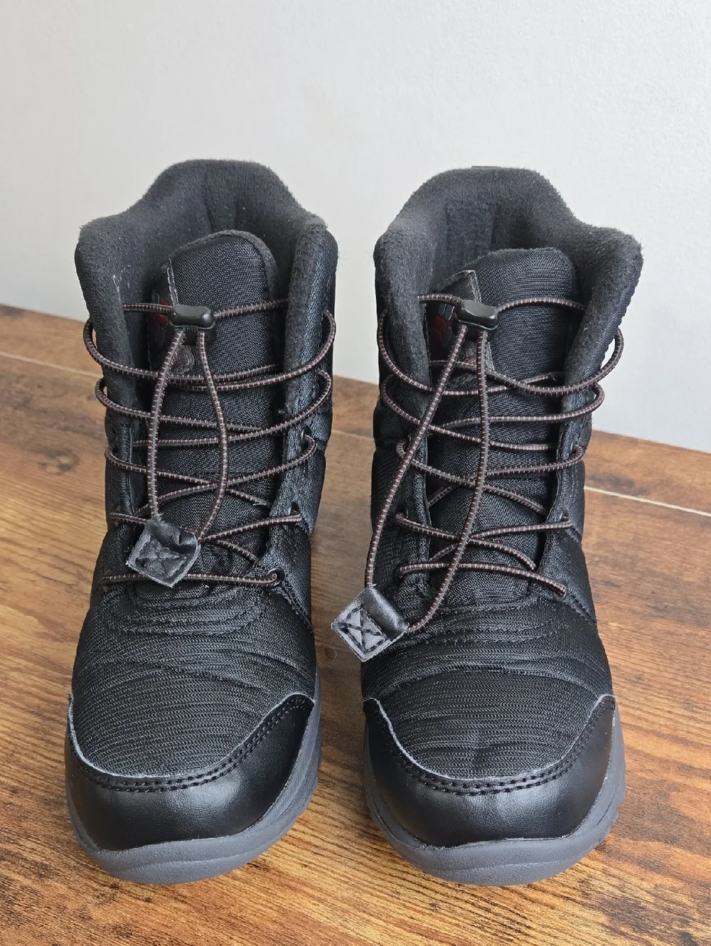 Columbia Big Kids' Fairbanks Omni-Heat Boots in black Sz 5 Winter Snow Coldgear